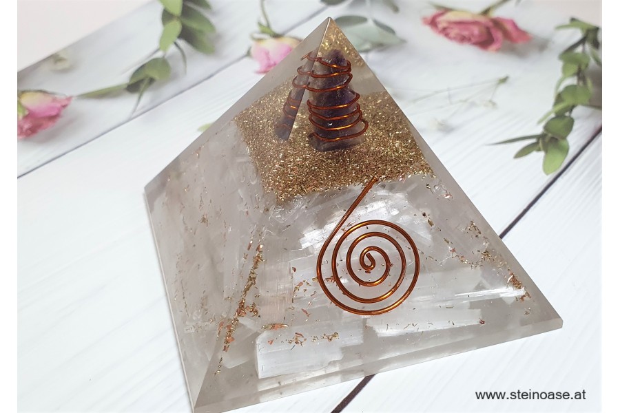 Orgonit Pyramide Selenit & Amethyst & Spirale